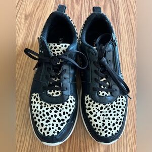 Vionic Remi Spot Sneakers